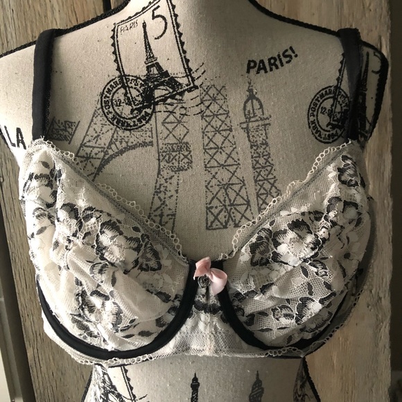 Lace bra-black and white - Picture 1 of 3